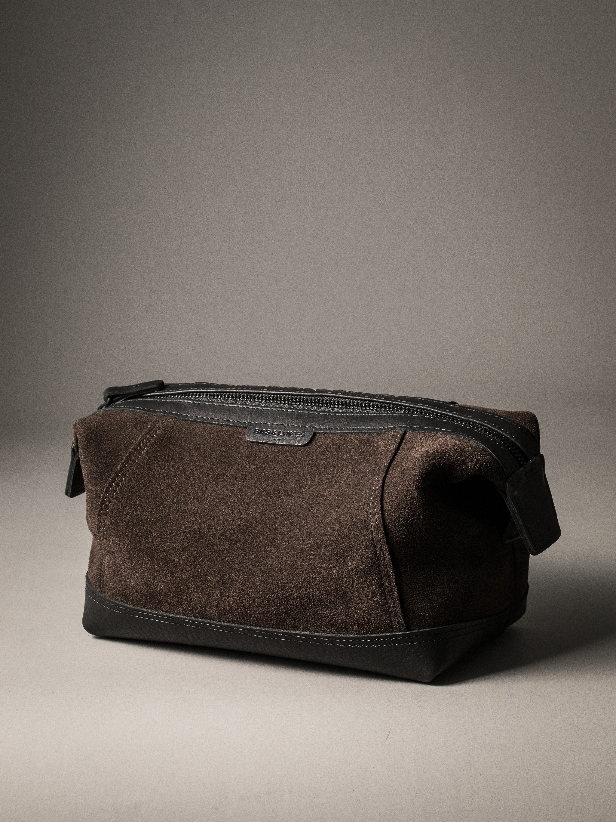 Ballenger Travel Case - Brown Suede