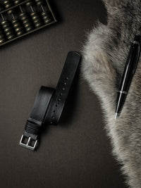 "Hugo" Sleek Black Leather One-Piece Strap