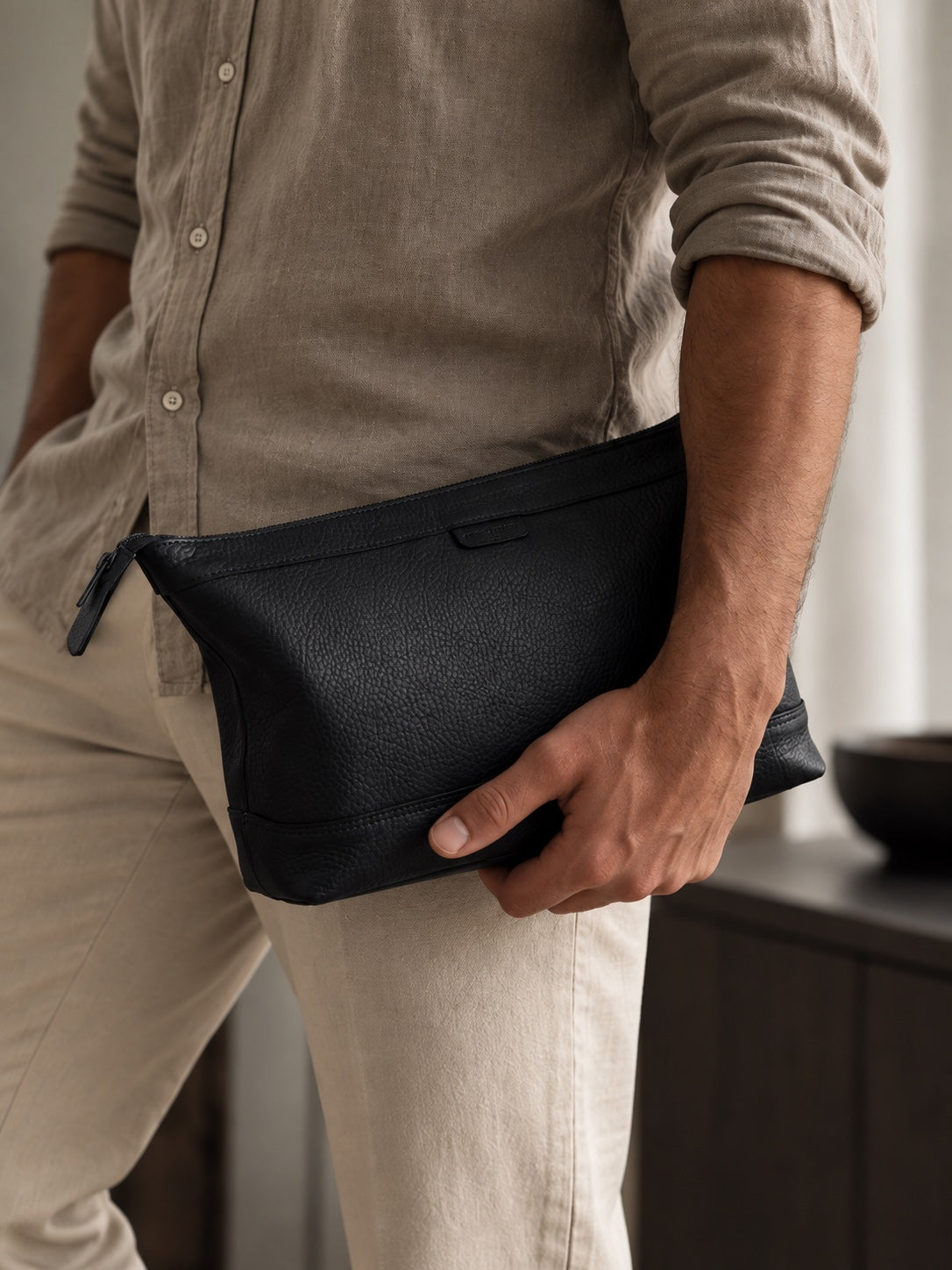 The Ludlow Travel Organizer Bag - Black Leather