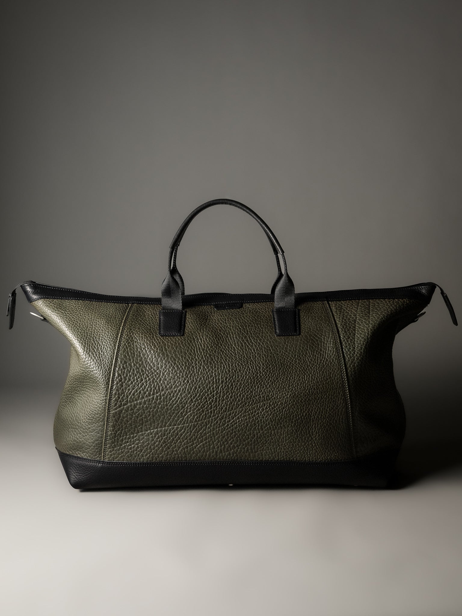 The Gramercy Weekender Bag - Olive Green