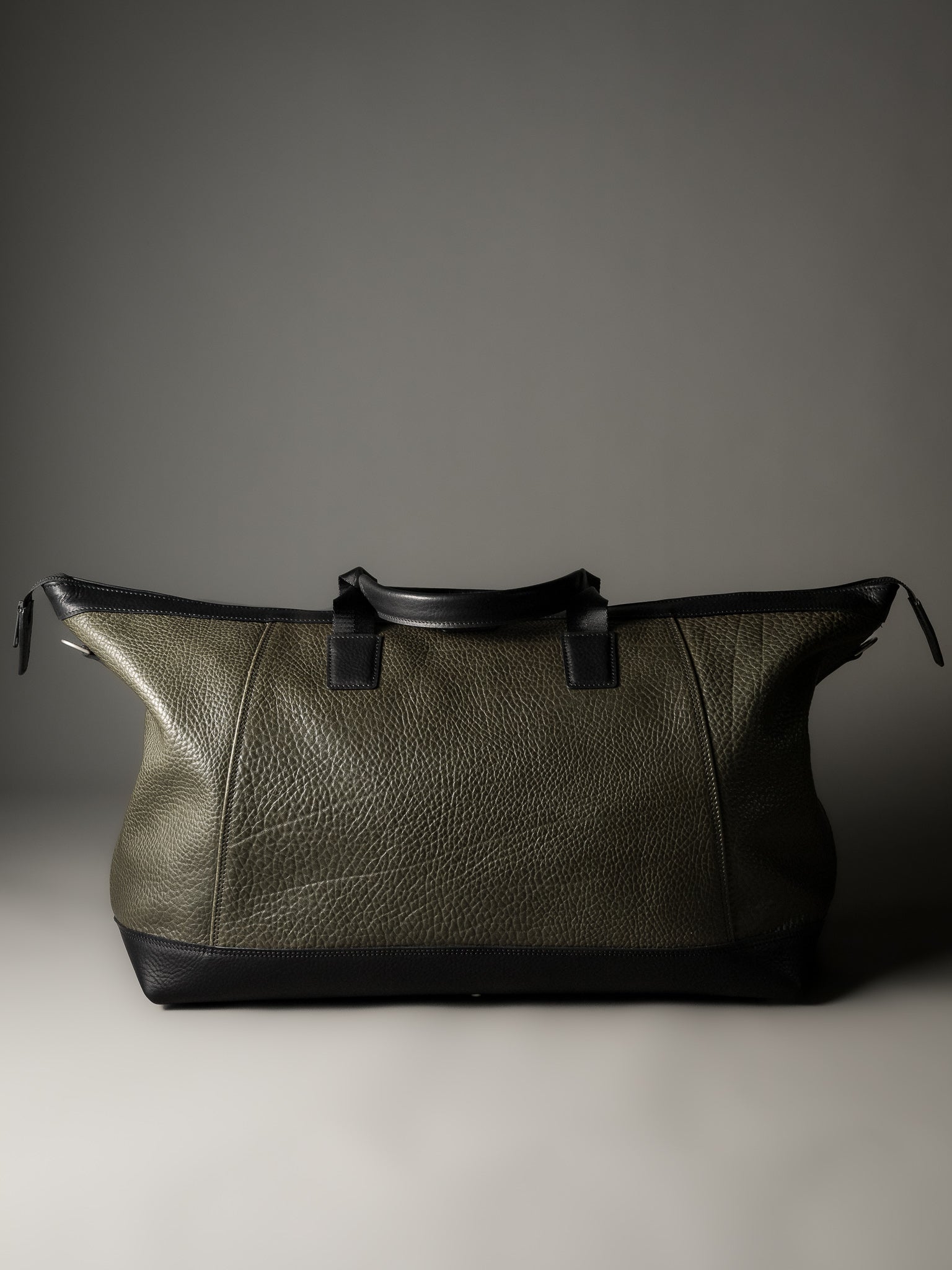 The Gramercy Weekender Bag - Olive Green