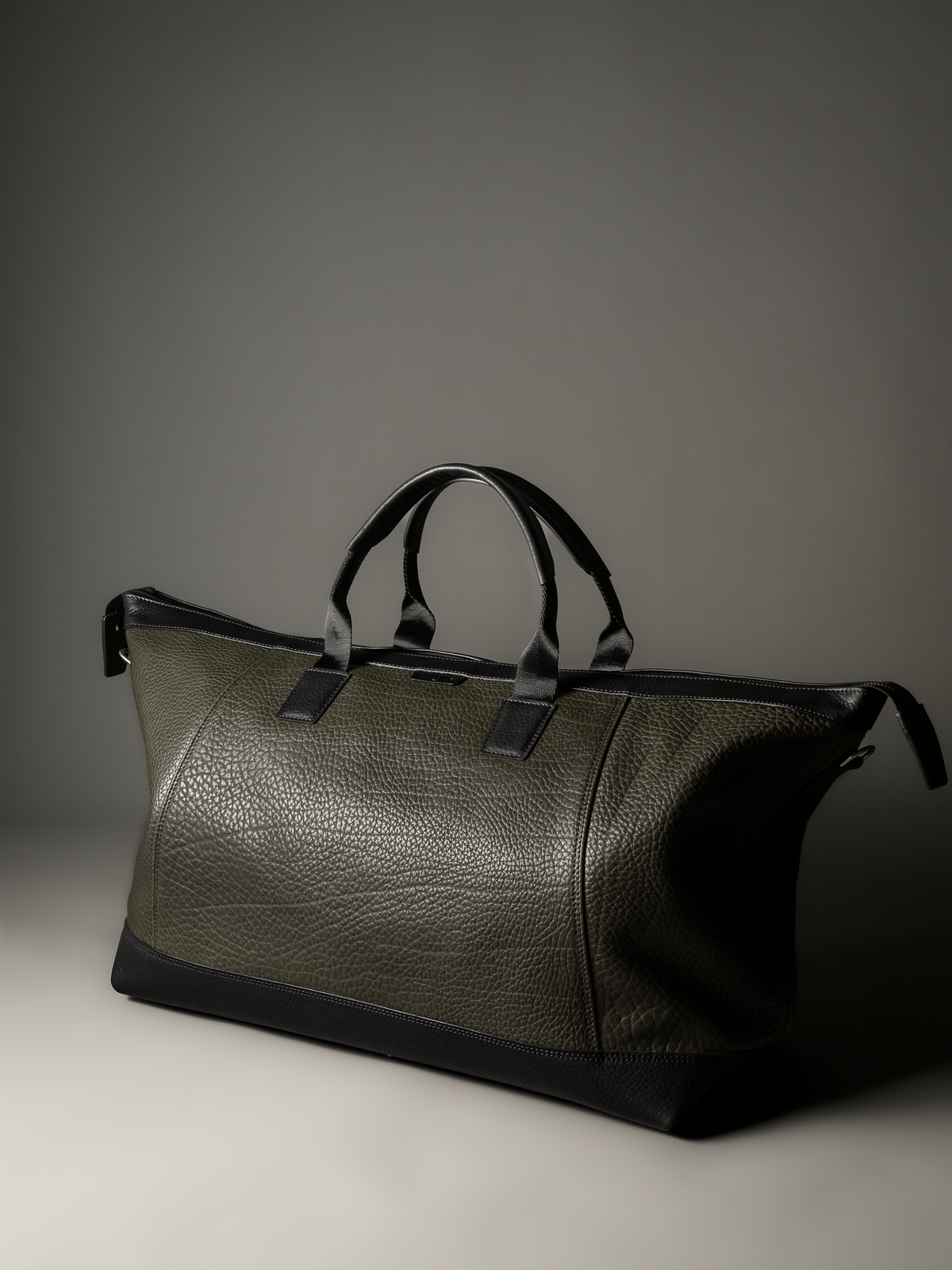 Gramercy Olive Green Leather Weekender Bag