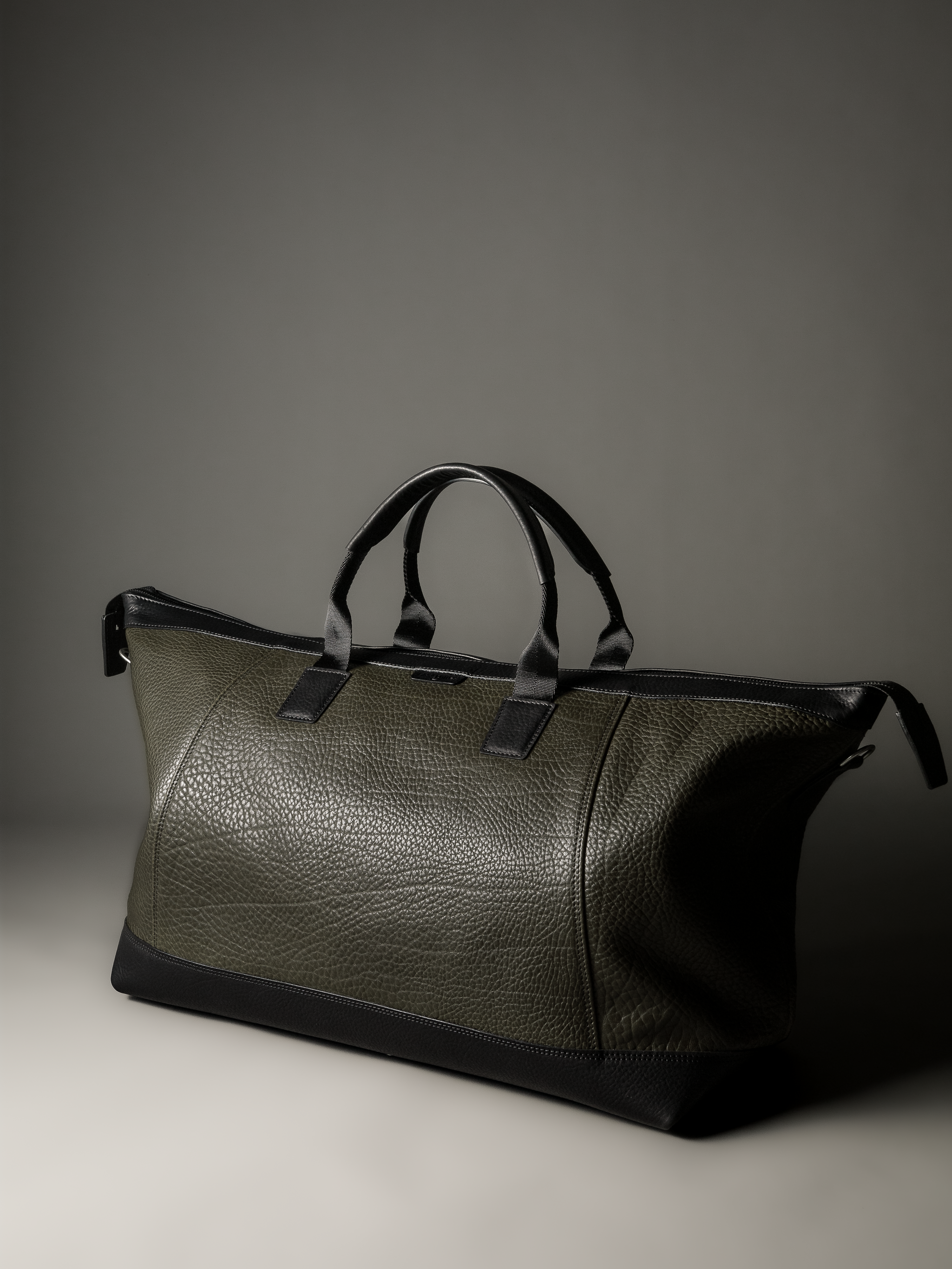 Gramercy Olive Green Leather Weekender Bag