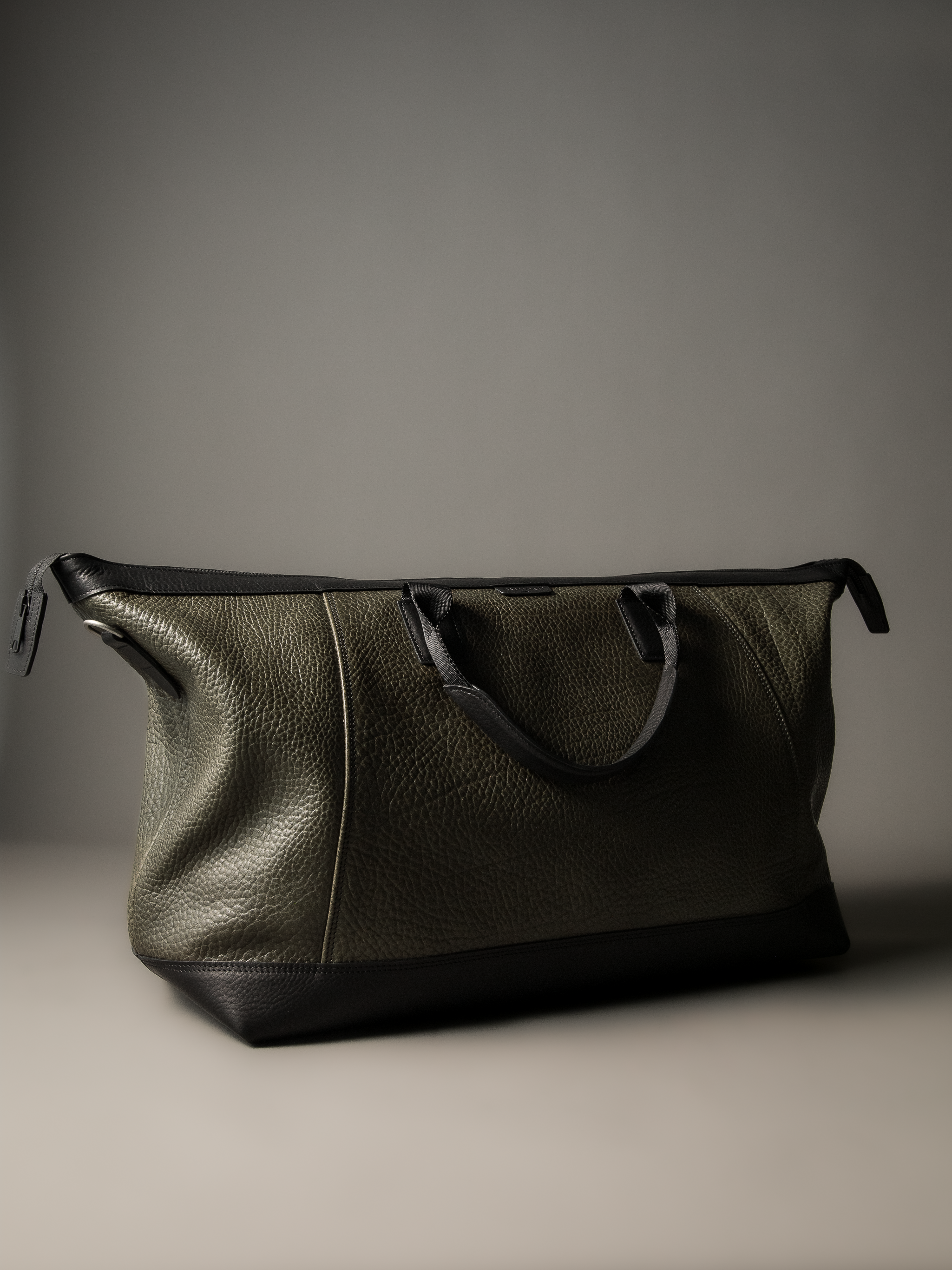 Gramercy Olive Green Leather Weekender Bag