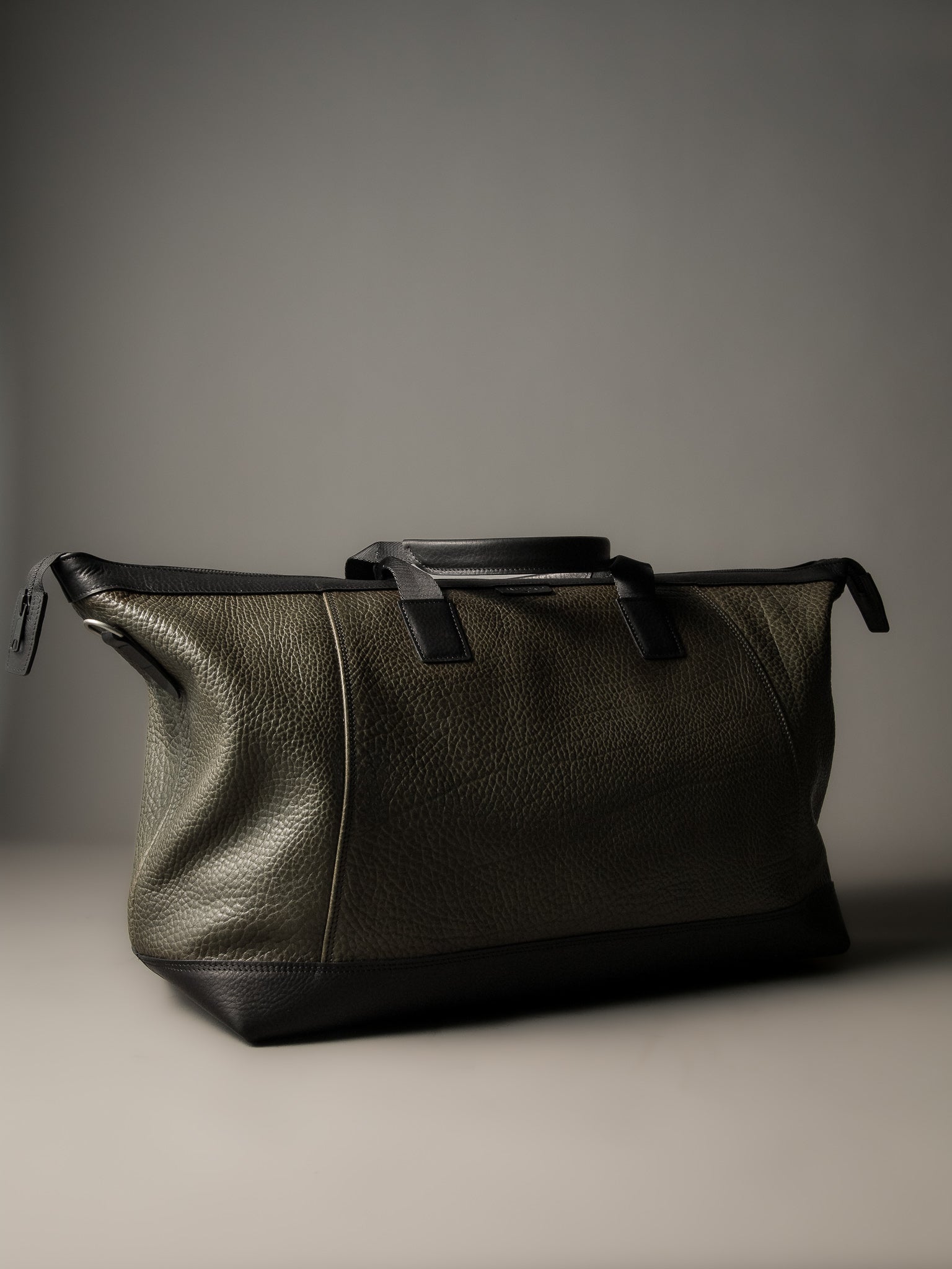 The Gramercy Weekender Bag - Olive Green