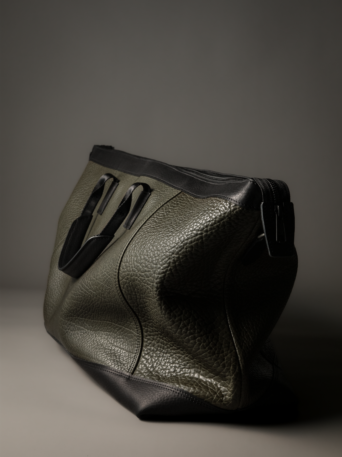 Gramercy Olive Green Leather Weekender Bag