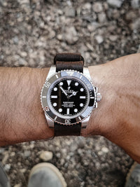 "Salenger" Brown Oil Suede Single Pass Watch Strap