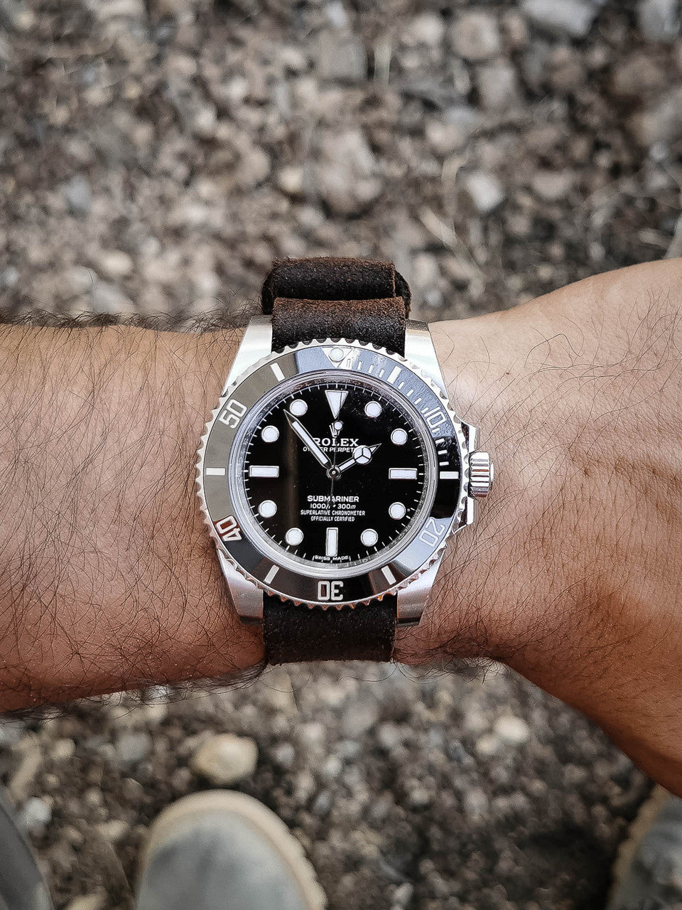 "Salenger" Brown Oil Suede Single Pass Watch Strap