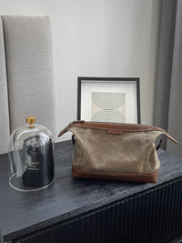 Ballenger Travel Case - Tan Canvas