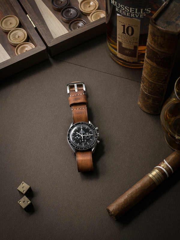 "Winchester" Vintage Bourbon Leather Single Pass Watch Strap